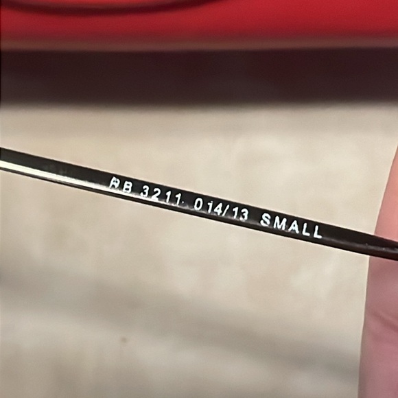 Ray ban sunglasses - Picture 6 of 11